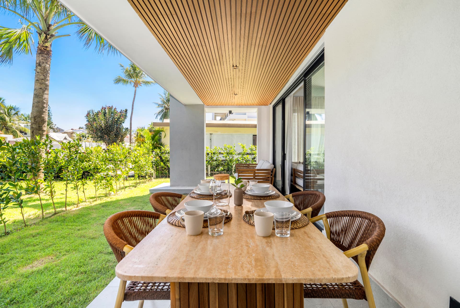 Garden-level terrace