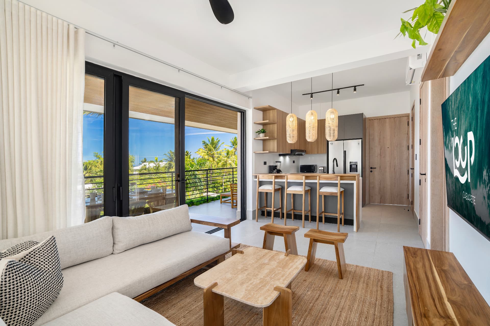 Living room & kitchen